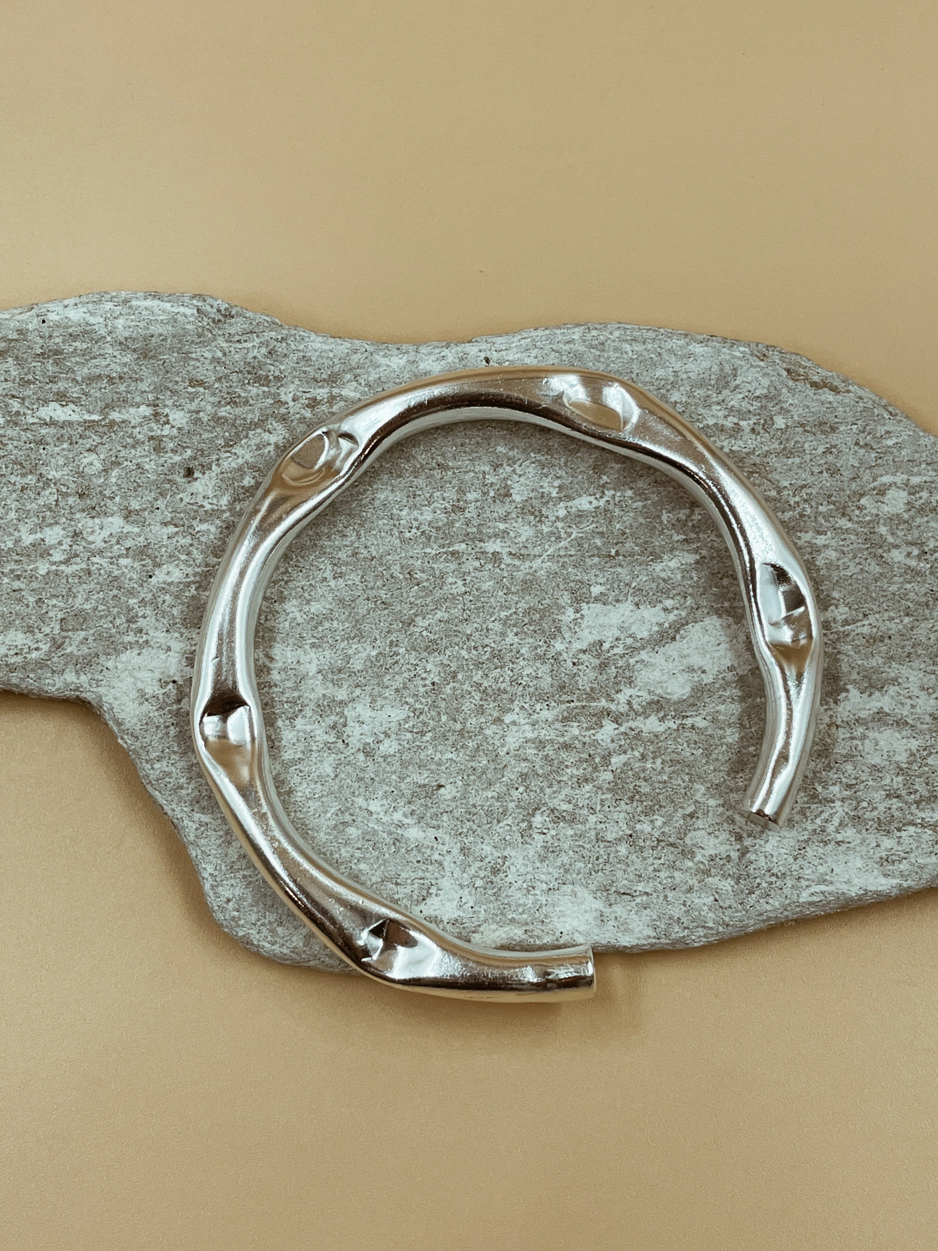 products.gallery.thumbnail_alt